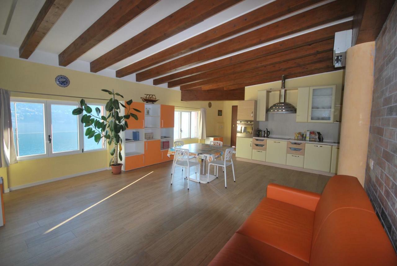 Residenza Andrea Olga Apartment Laglio Bagian luar foto