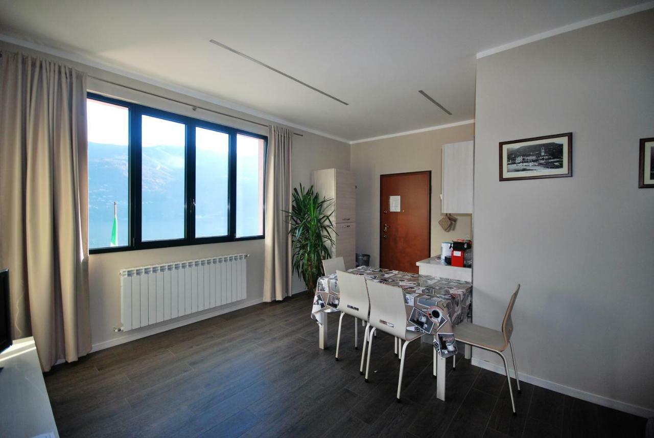 Residenza Andrea Olga Apartment Laglio Bagian luar foto